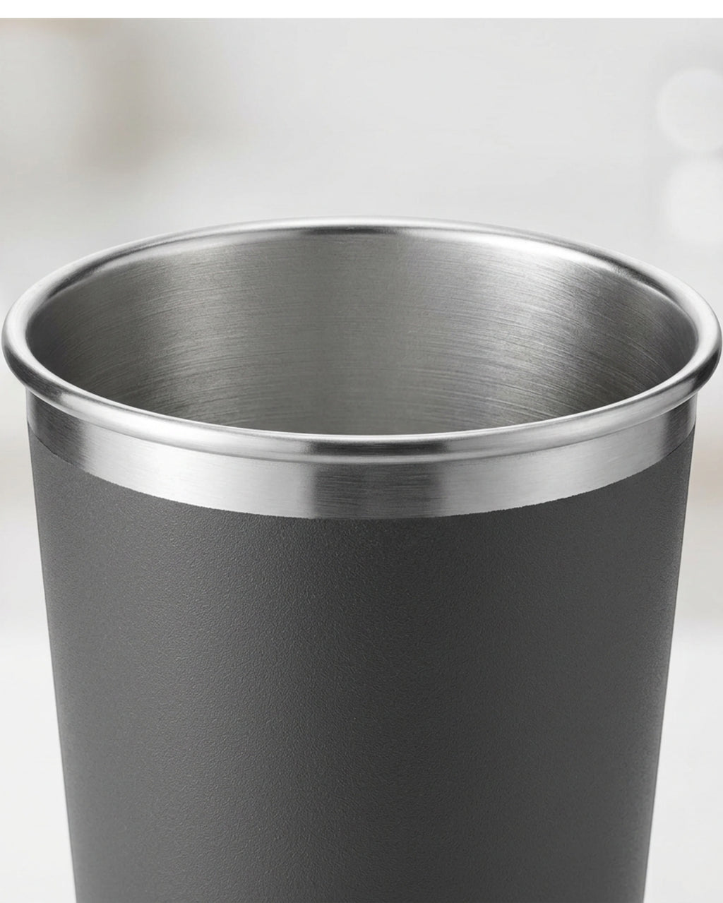 Fmxkb Stackable Tapered Single-Wall Beer Cup 20 oz Graphite - Detail view