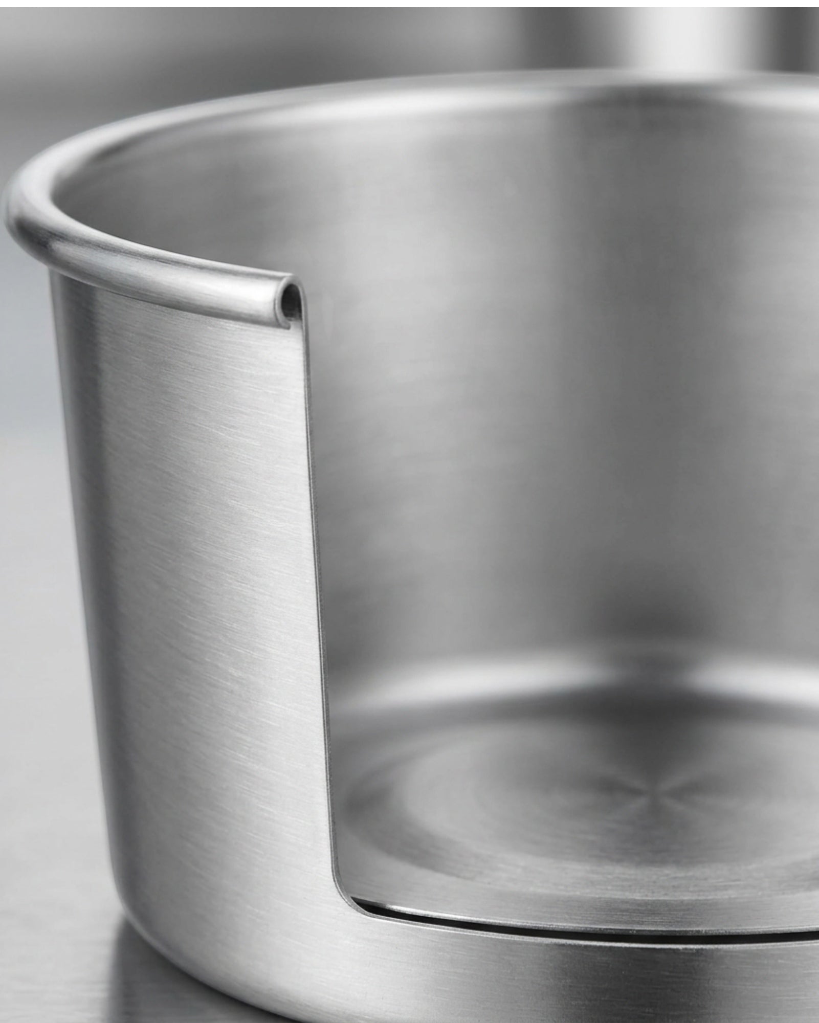 Fmxkb Straight Single-Wall Stainless Steel Pint Cup 16 oz Brushed Silver - Detail view